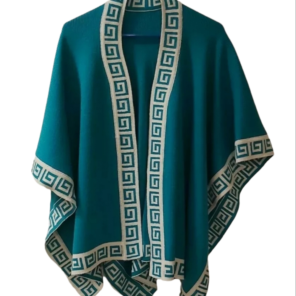 Alpaca Wool Cape With Edge Designs (ALPACA DESIGN PERUVIAN STYLE) Light Green